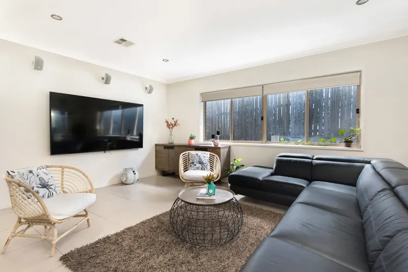 3 Hibberd Crescent, Forde, photo 4