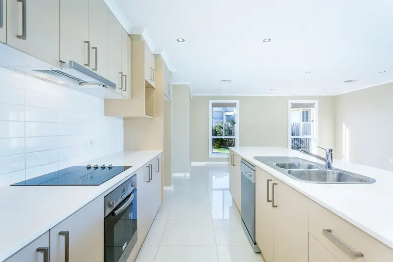 27 Donald Horne Street, Franklin, photo 4