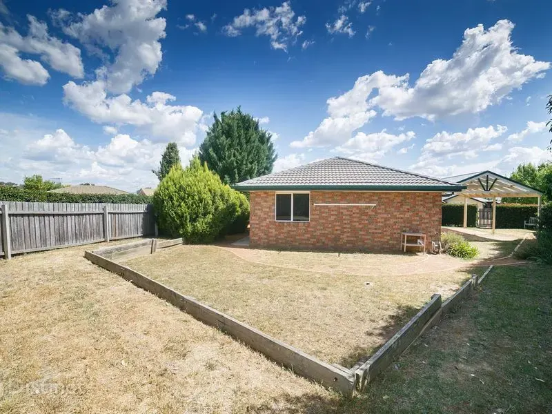 18 Coolgardie Street, Dunlop, photo 8