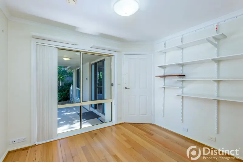 15 Piguenit Close, Lyneham, photo 5