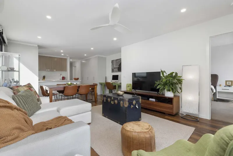 27/111 Canberra Avenue, Griffith, photo 3