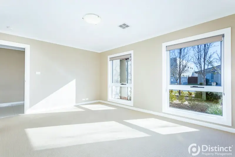 27 Donald Horne Street, Franklin, photo 6