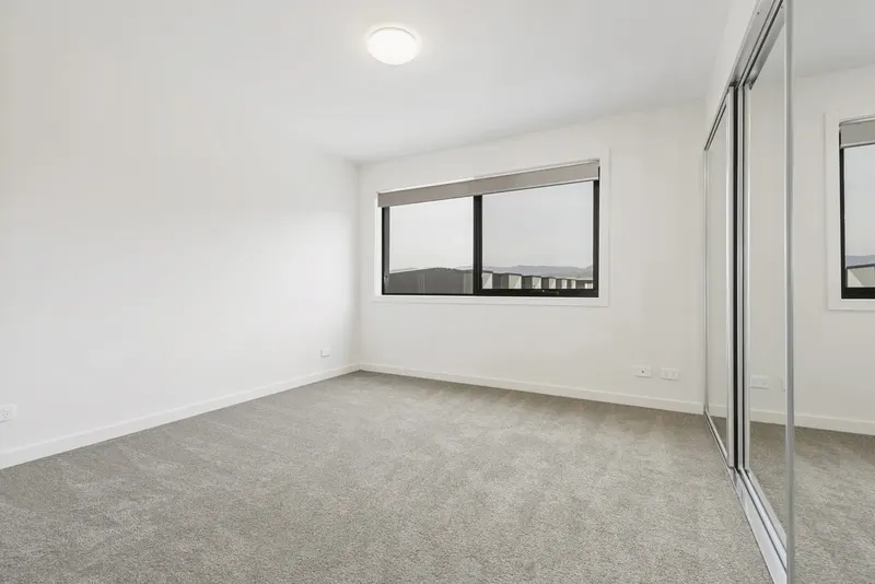 67/45 Athlon Drive, Greenway, photo 10