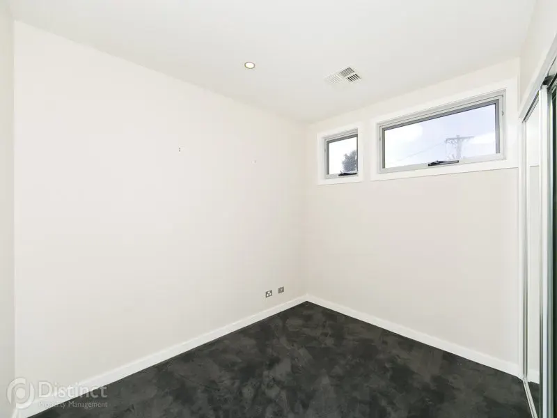 2/89 Allan Street, Curtin, photo 6