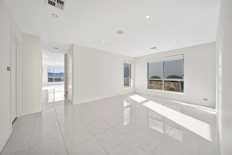 55 Langtree Crescent, Crace, photo 9