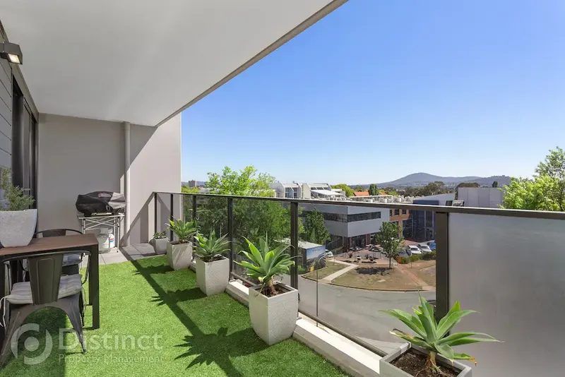 35/111 Canberra Avenue, Griffith, photo 2