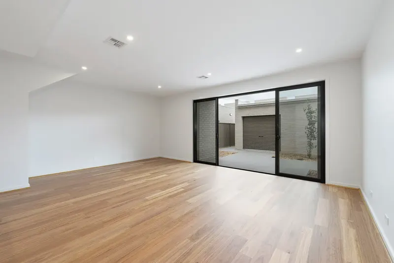 29 Pademelon Street, Throsby, photo 4