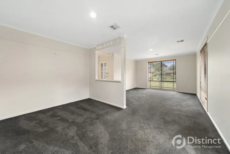 33 Dobell Circuit, Conder, photo 10