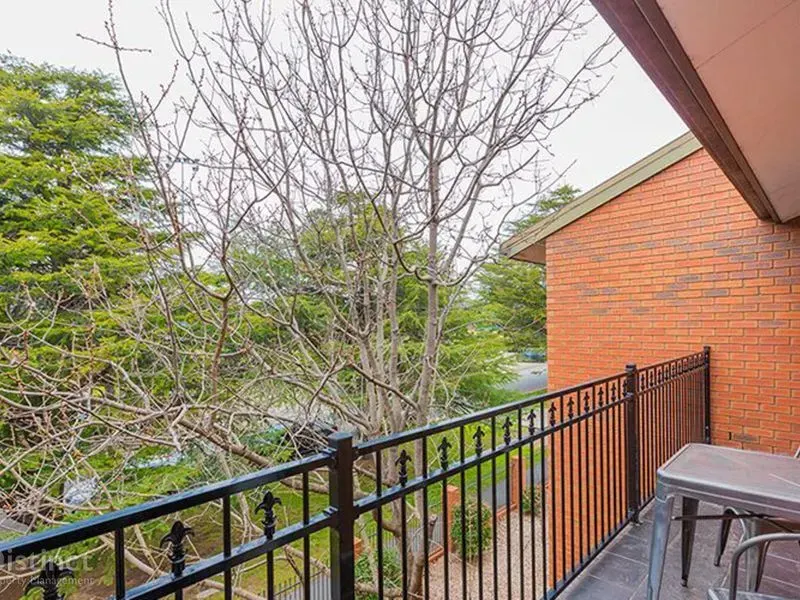 21/22 Leichhardt Street, Kingston, photo 1