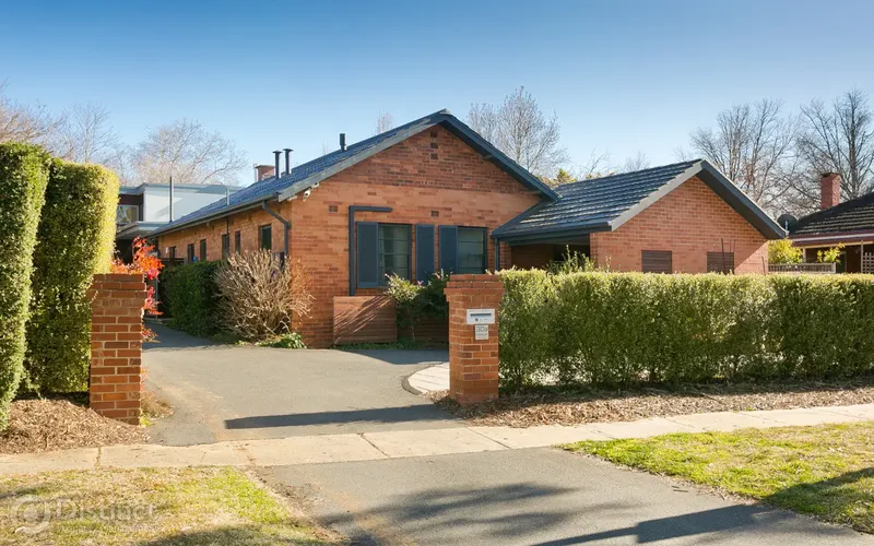 30 Mcintyre Street, Narrabundah, photo 1