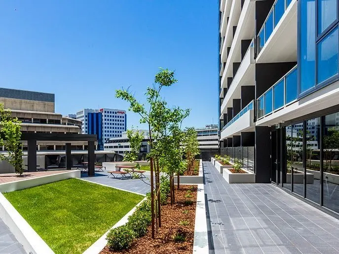 130/45 West Row, City, photo 1