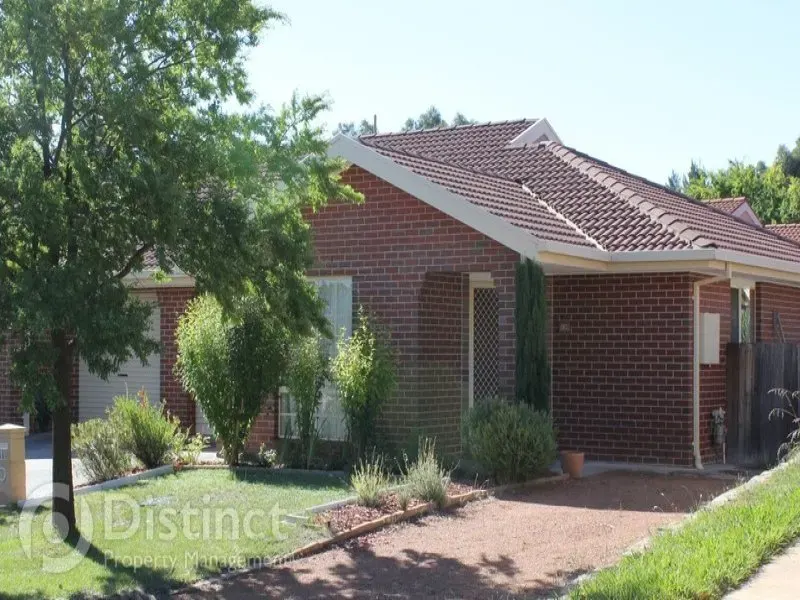 16 Riley Close, Ngunnawal, photo 1