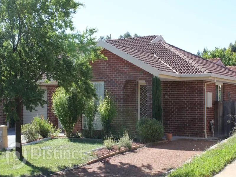 16 Riley Close, Ngunnawal, photo 1