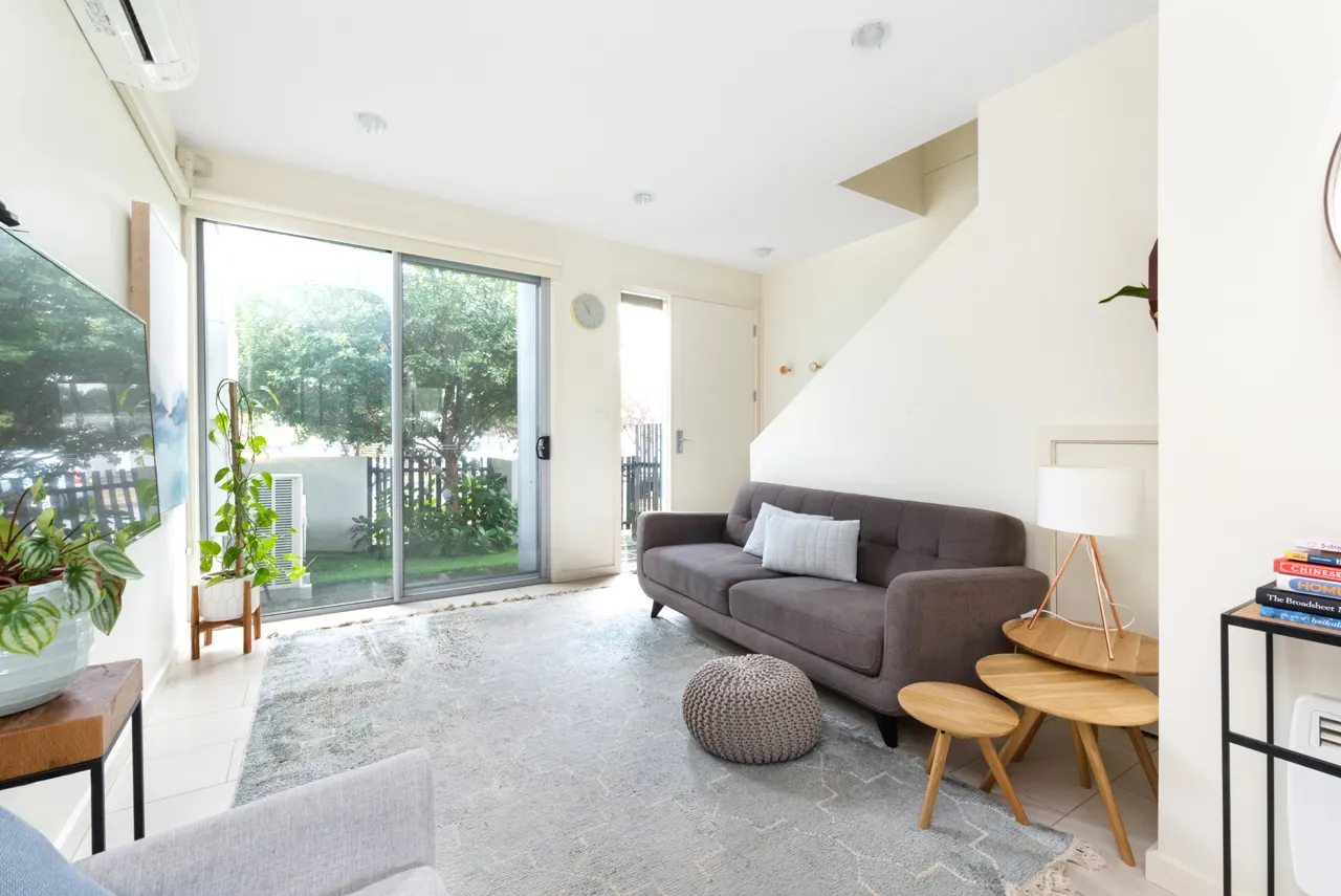 25 Errol Street, Crace, photo 1
