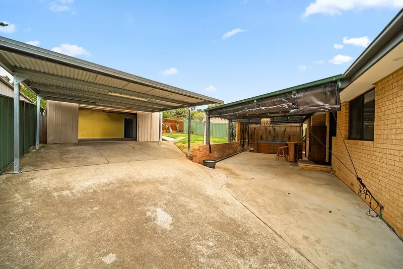 18 Dunn Street, Queanbeyan West, photo 11