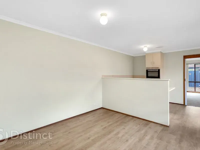 10 Enright Crescent, Florey, photo 6