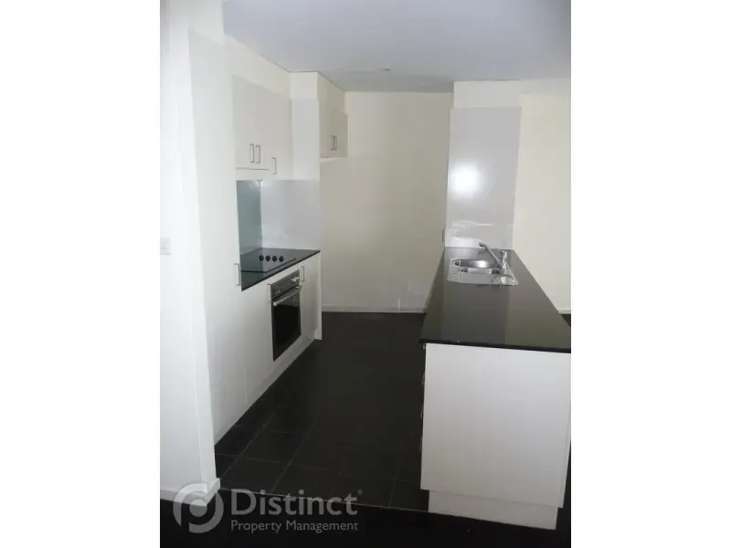 19/3 Burke Crescent, Griffith, photo 2