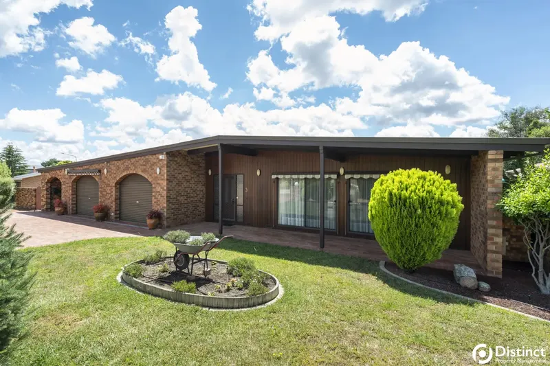 3 Rehfisch Close, Lyneham, photo 1