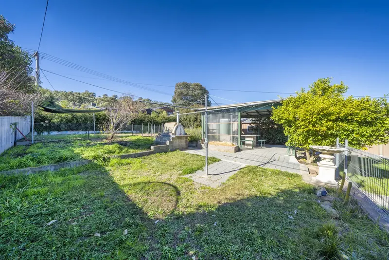 33 Baskerville Street, Chisholm, photo 12