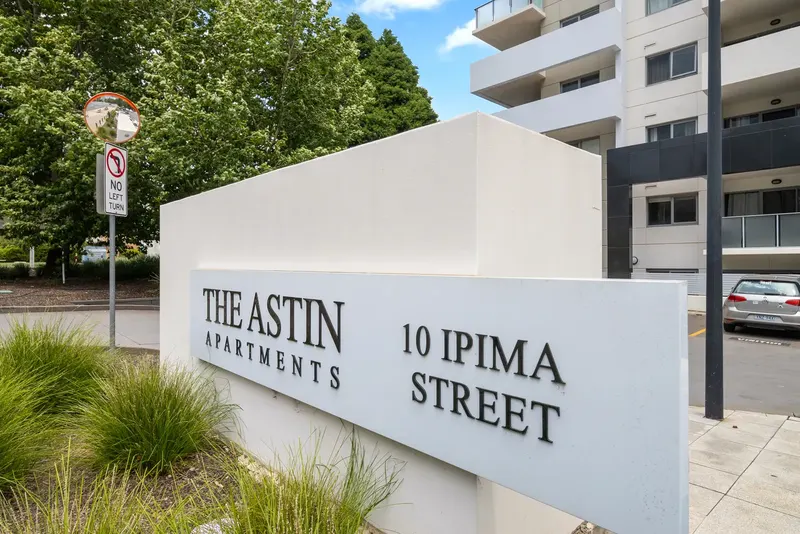 64/10 Ipima Street, Braddon, photo 2
