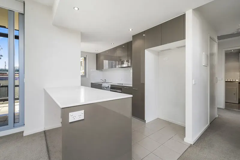 10/12 Marcus Clarke Street, City, photo 3