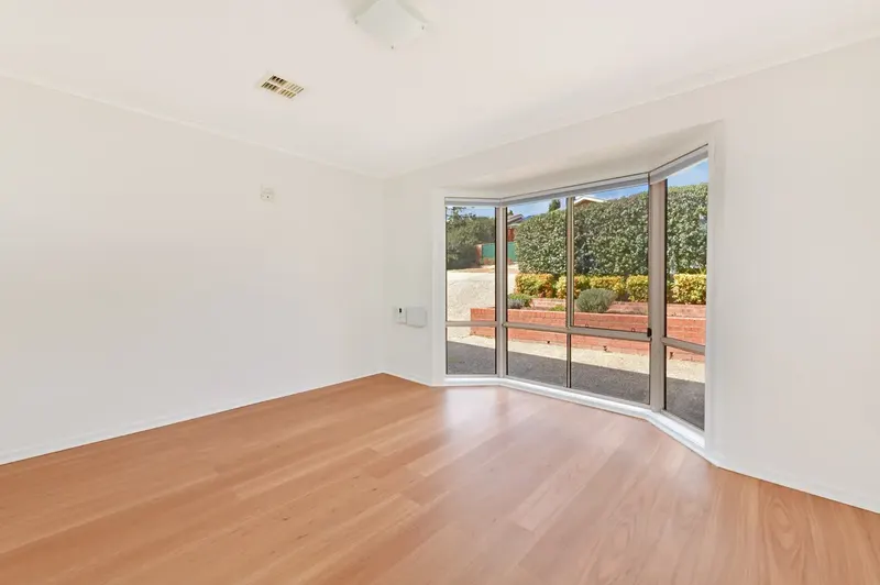1/6 Berra Close, Ngunnawal, photo 2
