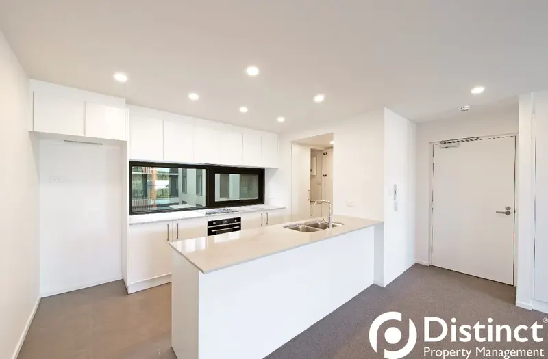 27/90 Lowanna Street, Braddon, photo 4