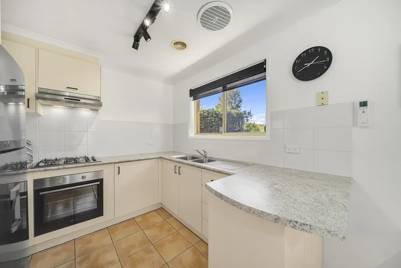 4/49 Jandamarra Street, Ngunnawal, photo 4