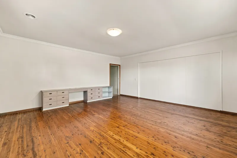 102 Stornaway Road, Queanbeyan, photo 11
