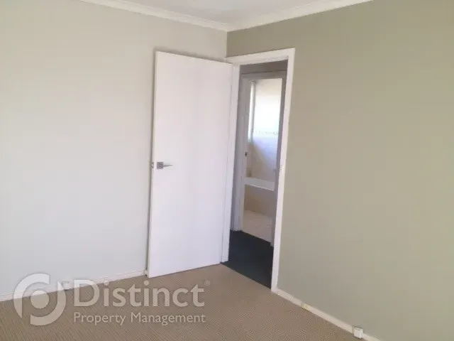111 Wheeler Crescent, Wanniassa, photo 7