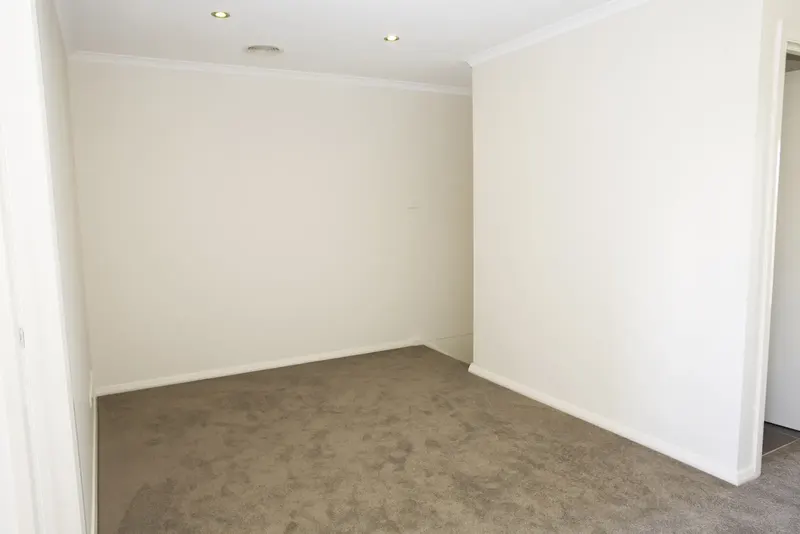 115 Anthony Rolfe Avenue, Gungahlin, photo 5