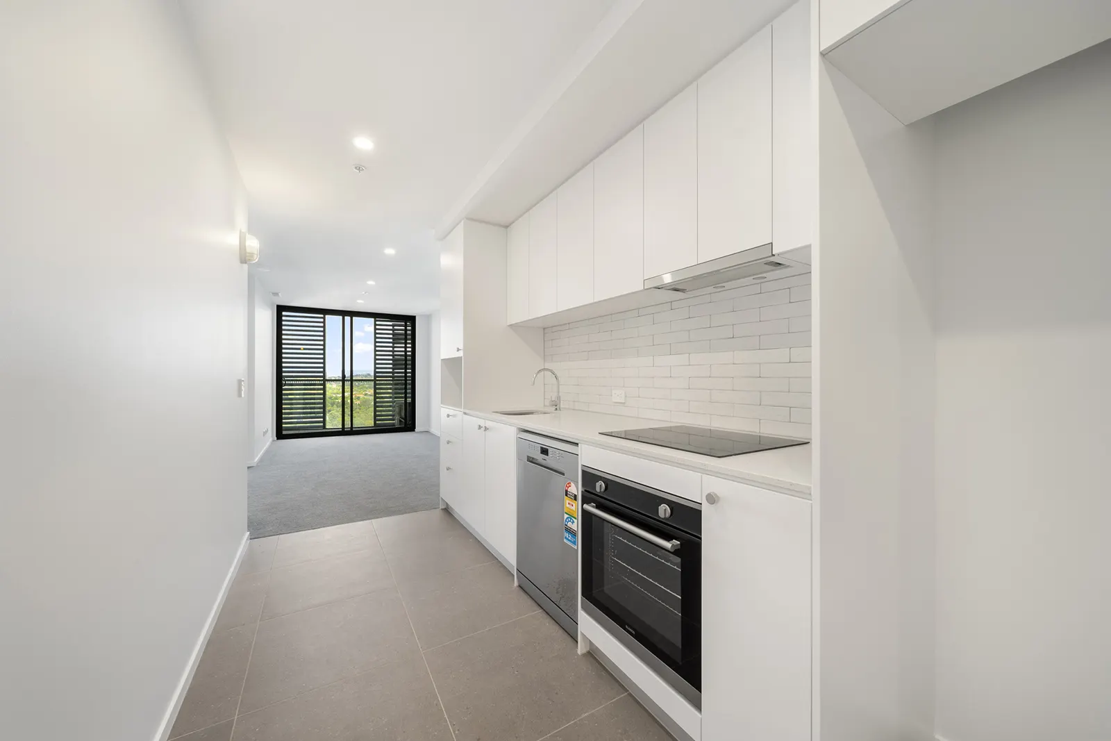 1103/90 Swain Street, Gungahlin, photo 1