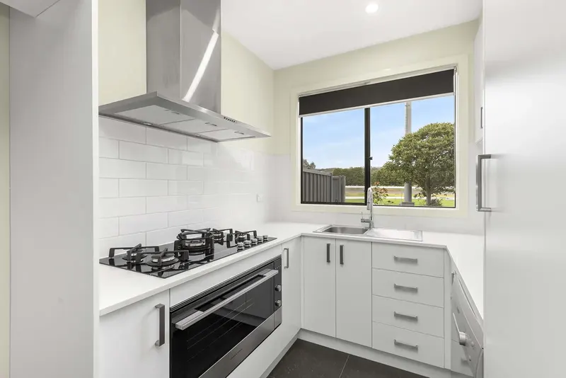 1/4 Powell Street, Queanbeyan East, photo 3