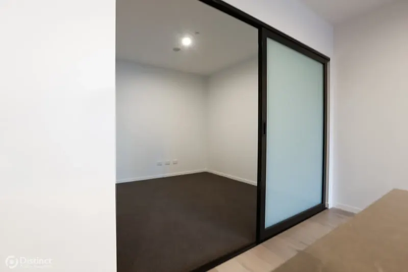 304/81 Cooyong Street, Reid, photo 10