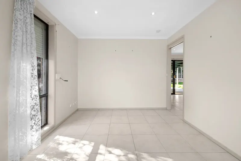 33 Baskerville Street, Chisholm, photo 5