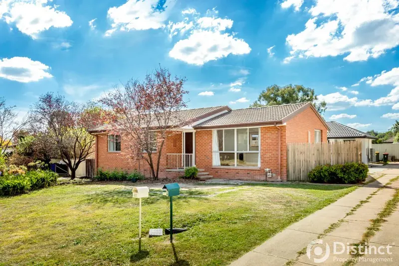 41 Spica Street, Giralang, photo 8