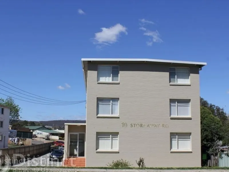 3/10 Stornaway Road, Queanbeyan, photo 1