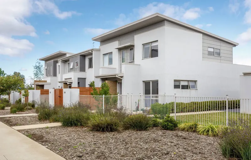 24/20 Clare Burton Crescent, Franklin, photo 1