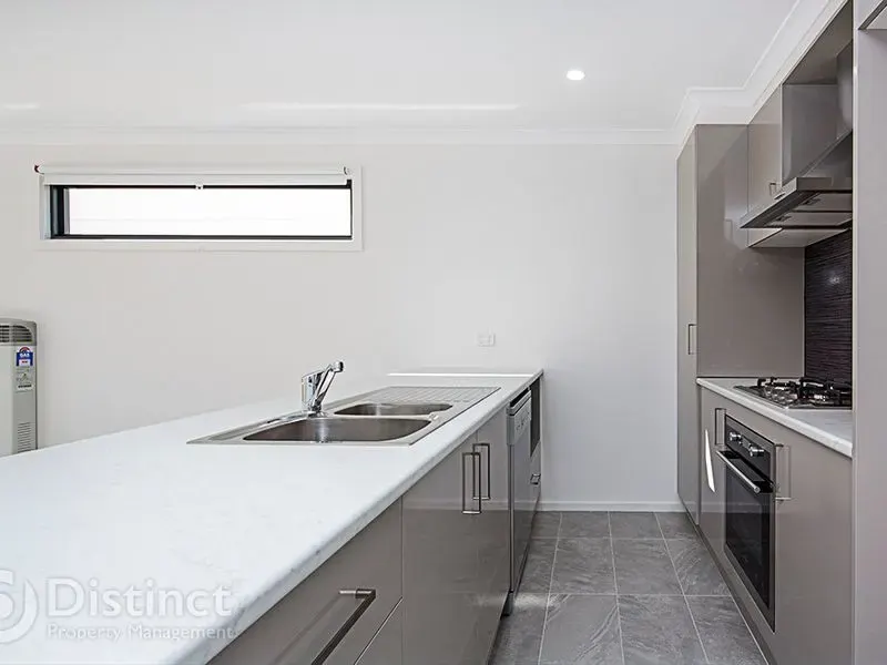 48 Bronhill Street, Moncrieff, photo 3