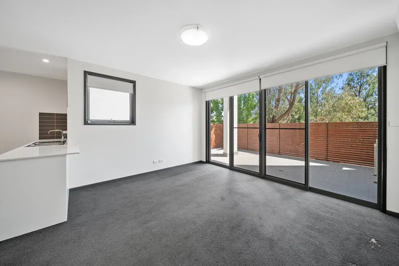37/41 Clare Burton Crescent, Franklin, photo 4