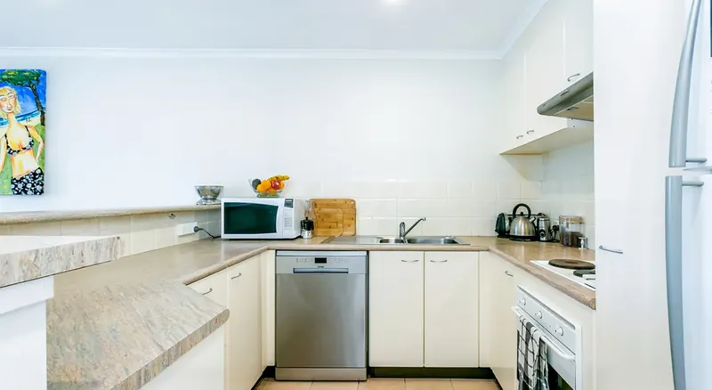 2/44 Jerrabomberra Avenue, Narrabundah, photo 6