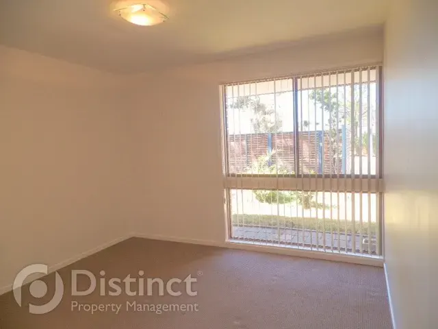 116 Livingston Avenue, Kambah, photo 6