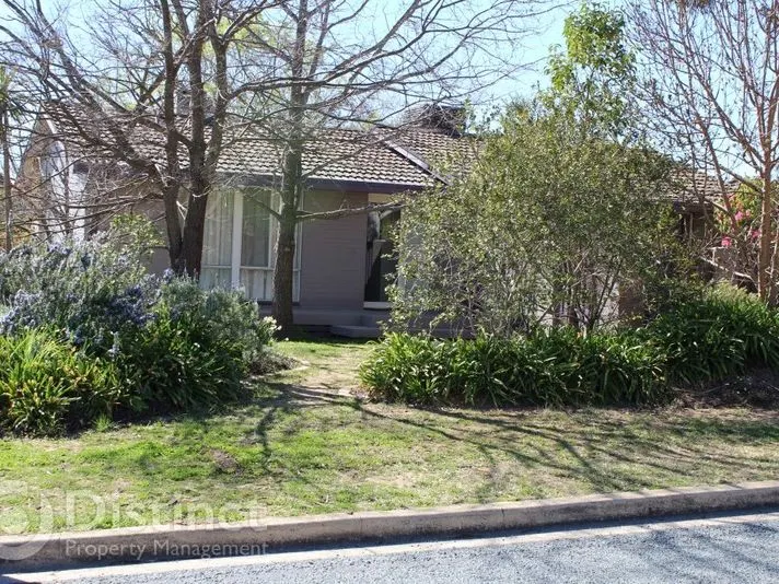 5 Ulm Street, Scullin, photo 1