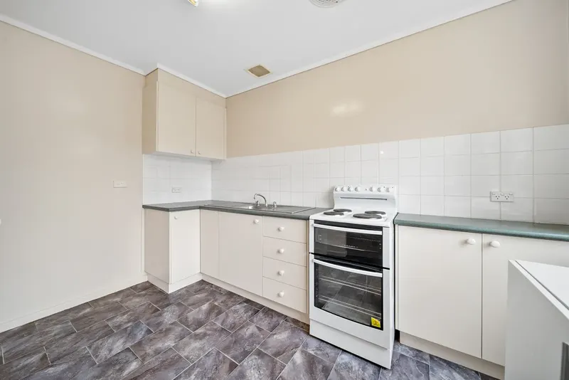 6 Tom Place, Charnwood