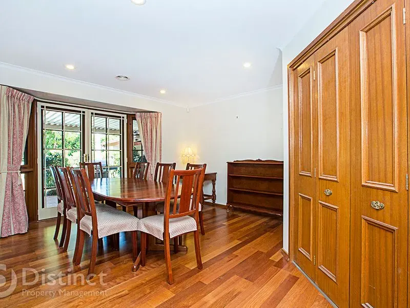 42 Challinor Crescent, Florey, photo 3