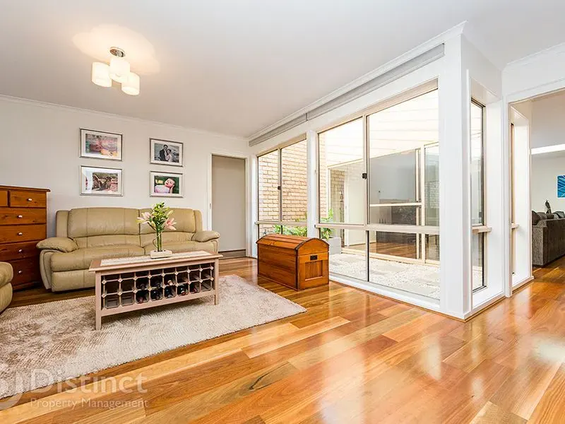 12 Westbury Circuit, Nicholls, photo 5