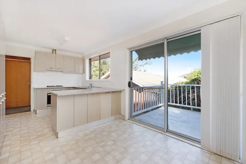 30 Spafford Crescent, Farrer, photo 2