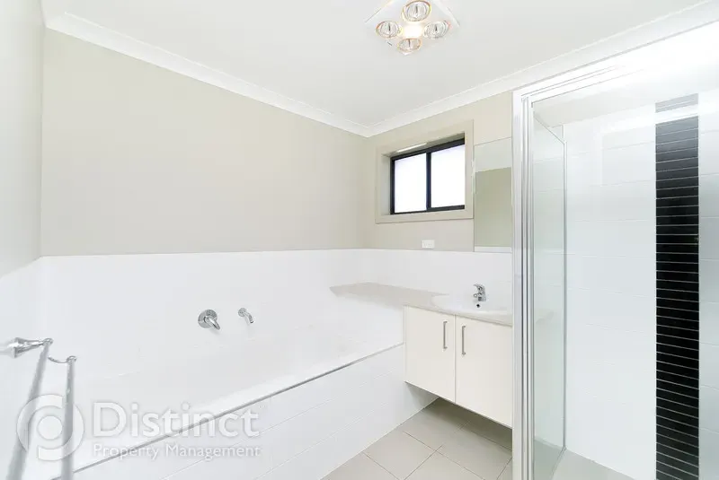 10 Jack Ryan Street, Forde, photo 8