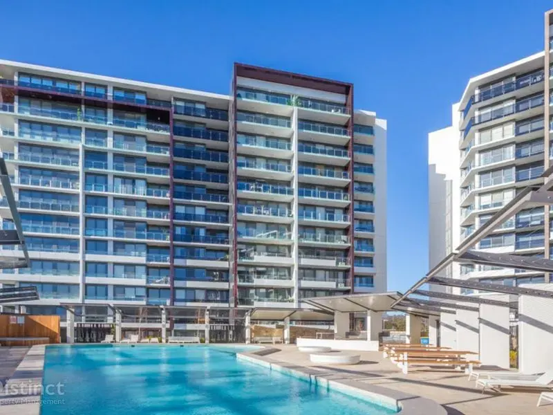 284/7 Irving Street, Phillip, photo 1