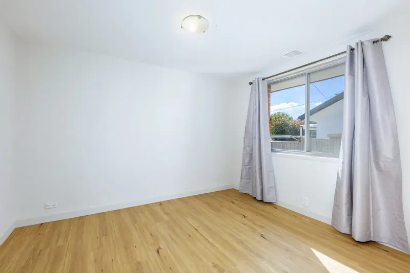 41 Spica Street, Giralang, photo 5